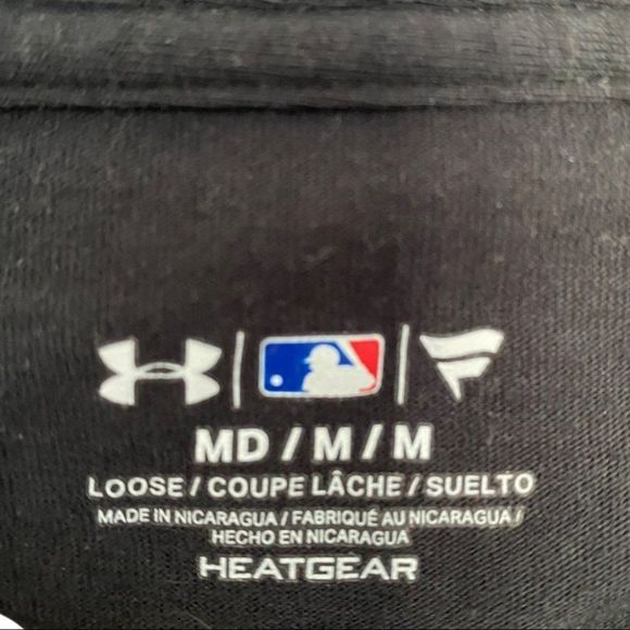 Under armour MLB PIRATES tee shirt medium. VGUC - Picture 3 of 3